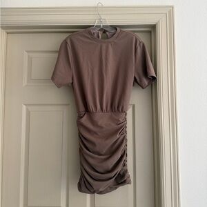 Abercrombie & Fitch Taupe Short Sleeve Ruched Mini Dress